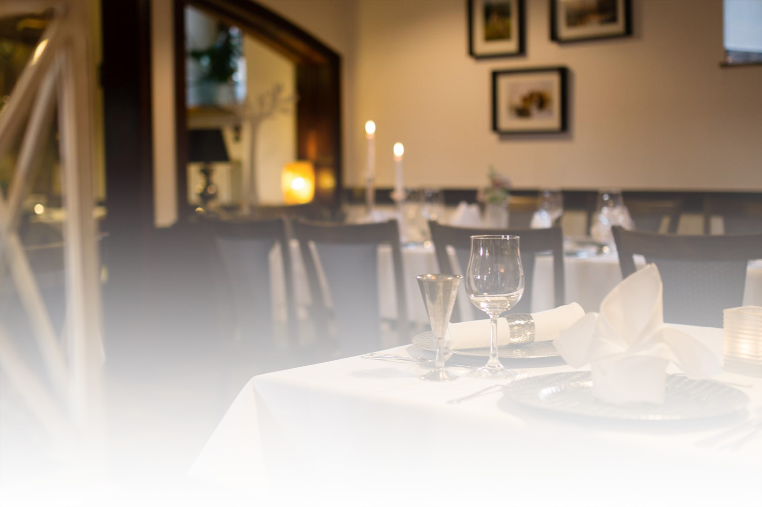 hotel mit restaurant nrw Restaurant gedeckter Tisch